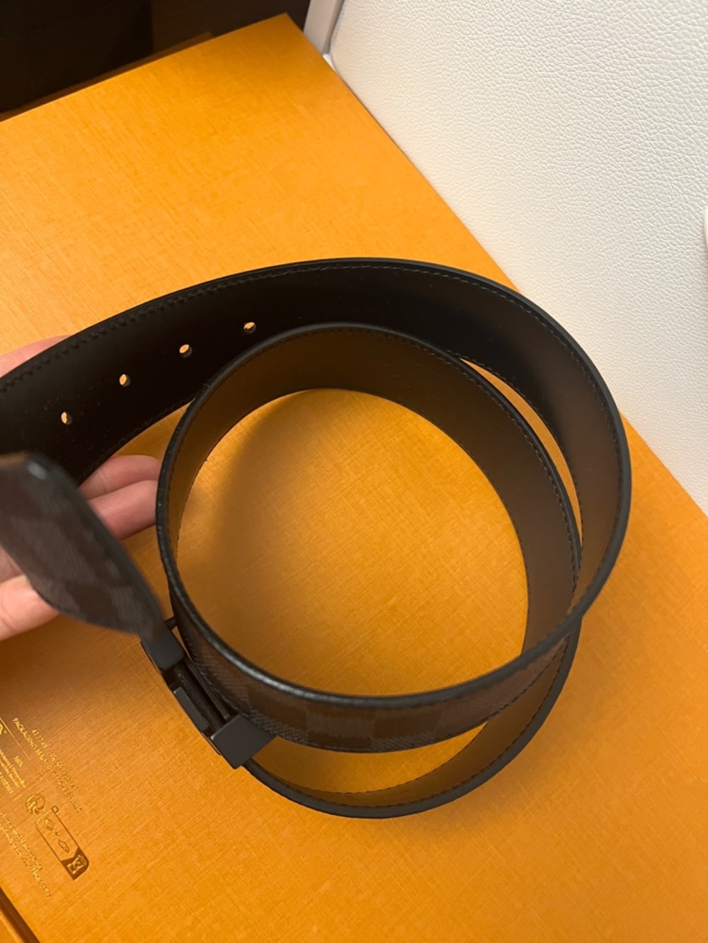 LV Initiales Black Checkered Leather Belt with Matte Black Initial Buckle - Picture 4 of 8